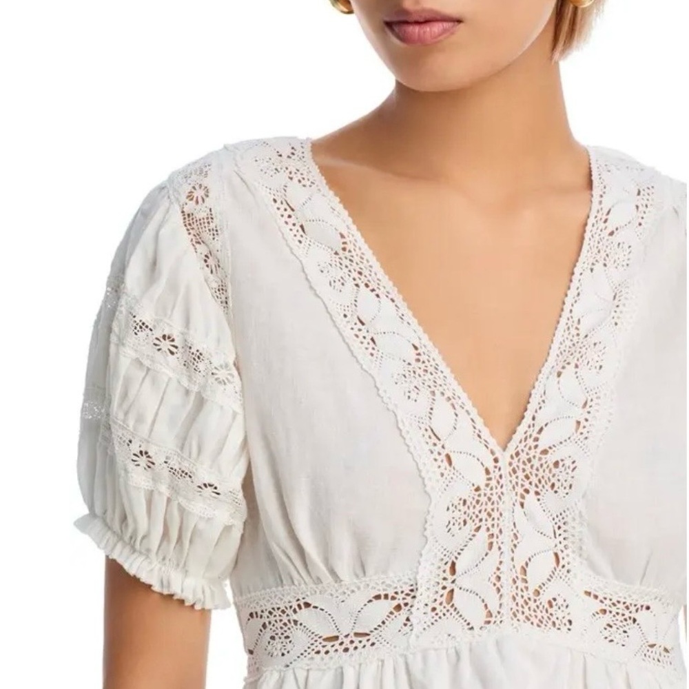AQUA NWT White Lacey V-Neck Blouse Coachella Puff Sleeve Ruffle Woman Size XS